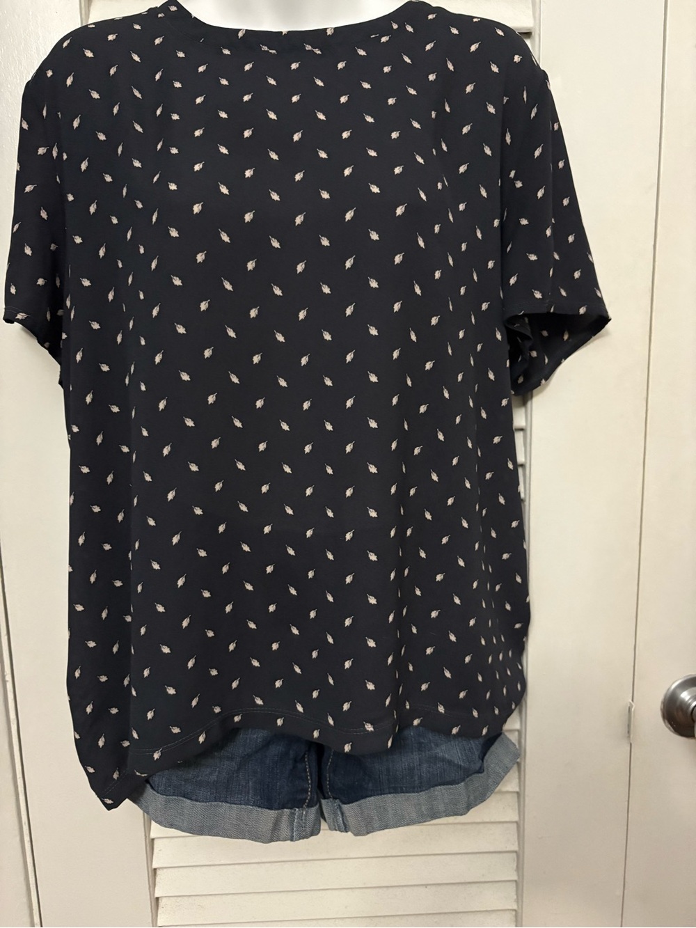 LOFT - XL black/midnight blueBlouse with Cream Leaf Print